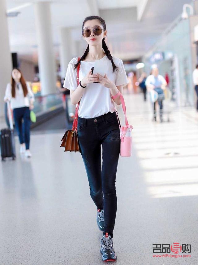 <h3>扇形双眼皮与平行双眼皮：哪一种更显老？</h3>