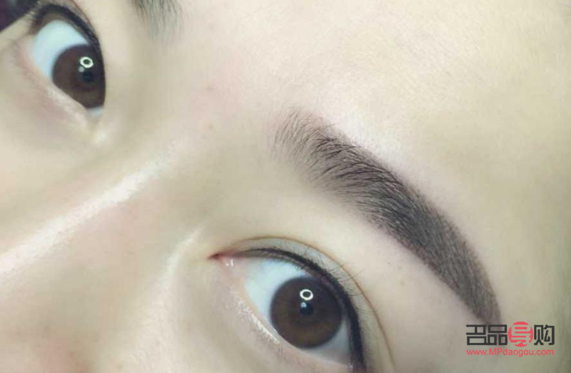 纹眼线1到7天图片(纹眼线1到7天图片眼睛会肿吗)