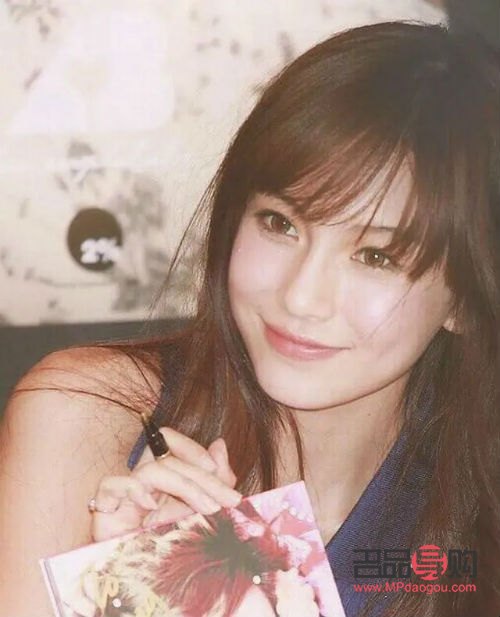 怎么画眼影妆(怎么画眼影妆容)