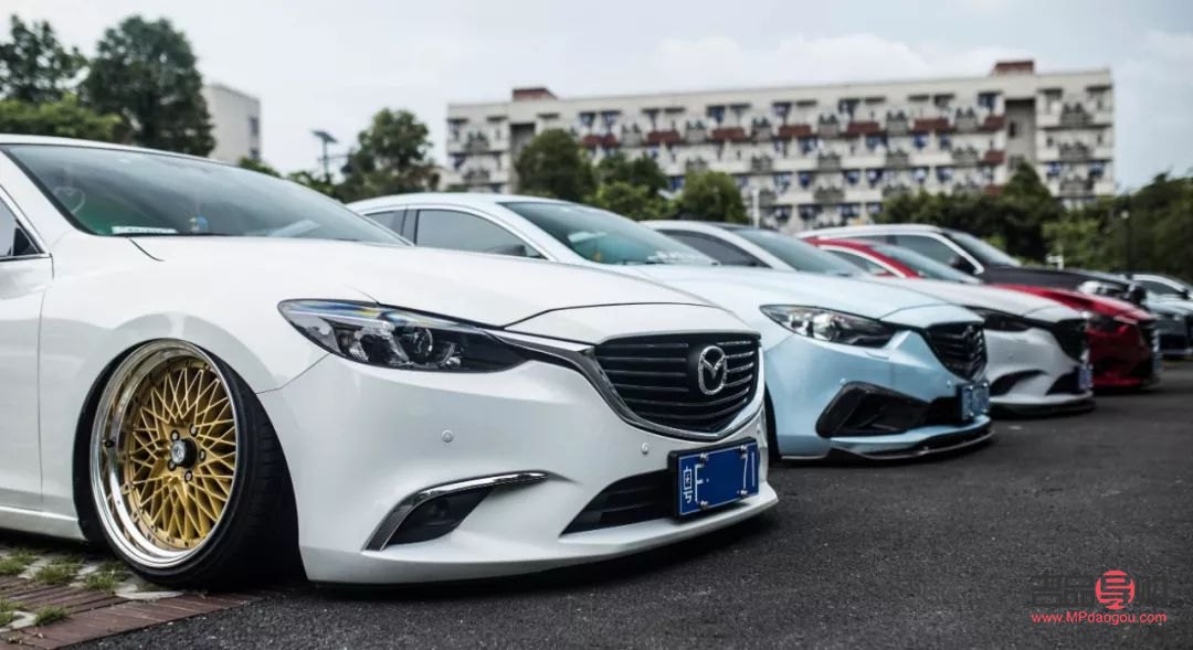 月哥如何选择送给女朋友的完美礼物？