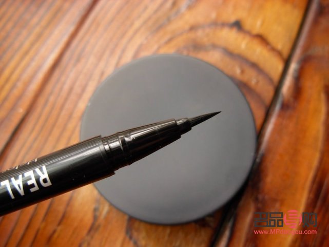 不晕妆的眼线液笔推荐(不晕妆的眼线液笔推荐)