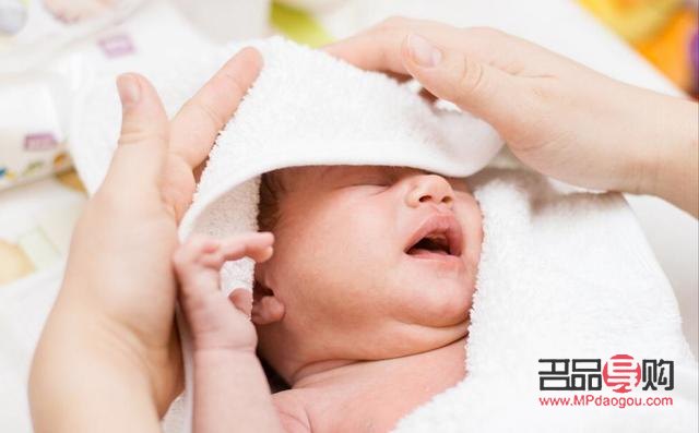 <h3>身体护理前的必要步骤：洗澡的重要性</h3>