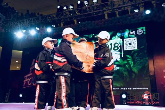 <h3>为街舞老师挑选礼物的独到见解</h3>