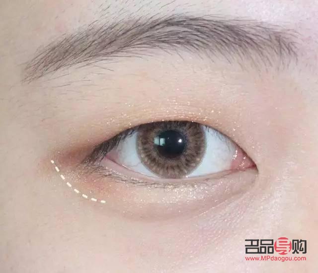 <h3>化眼妆的正确顺序图解指南</h3> <h3>化眼妆的正确顺序图解指南</h3>