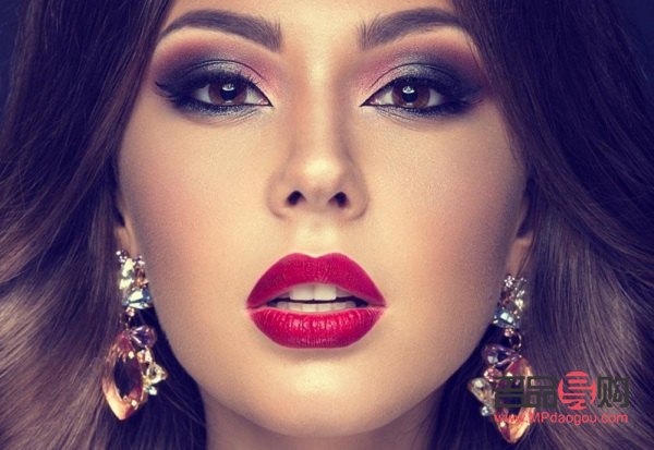 火星彩妆怎么化妆(火星彩妆怎么化妆视频)