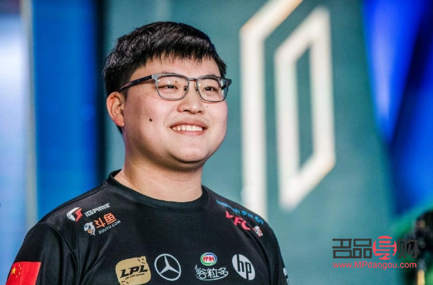 直播间的魅力：为何观众热衷于刷礼物？