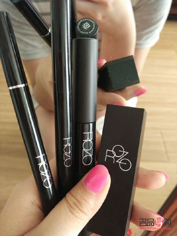 彩妆组合怎么用(彩妆组合怎么用好看)