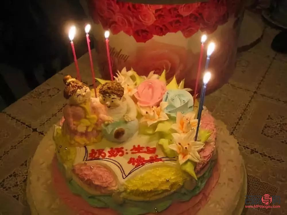 送奶奶礼物该怎么选择(送奶奶最好的礼物)