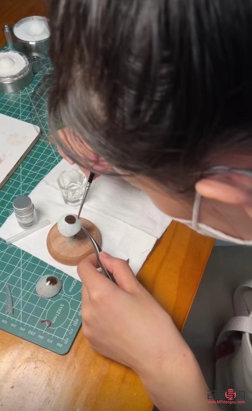 成都有做义眼片的吗(成都市义眼定制)