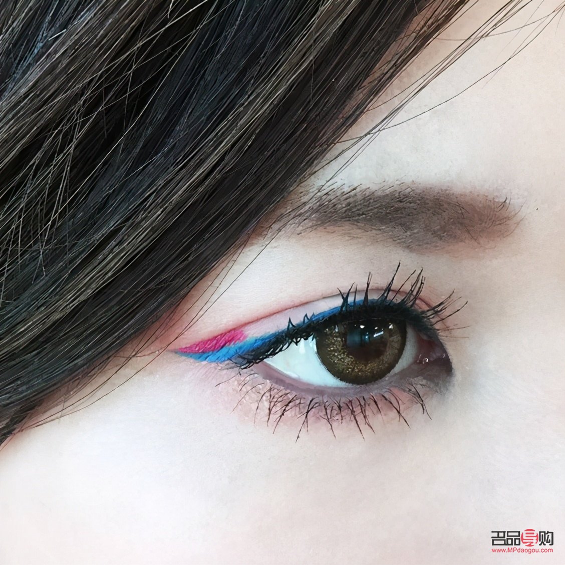 创意彩妆怎么画(创意彩妆怎么画图片)