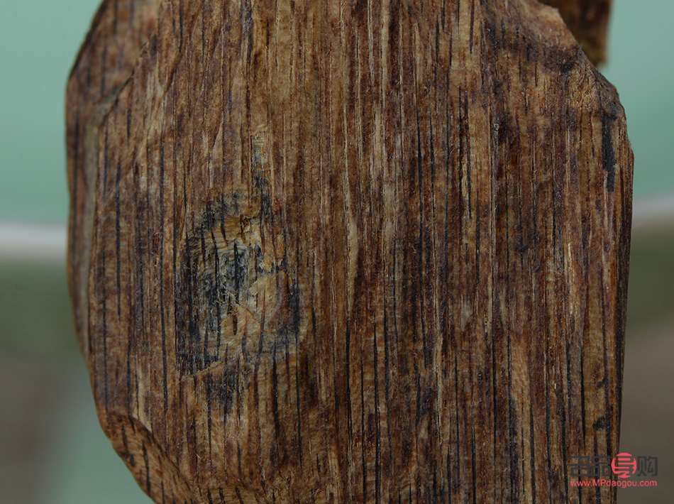 <h3>奇楠与美容：传统香材的新用途</h3>