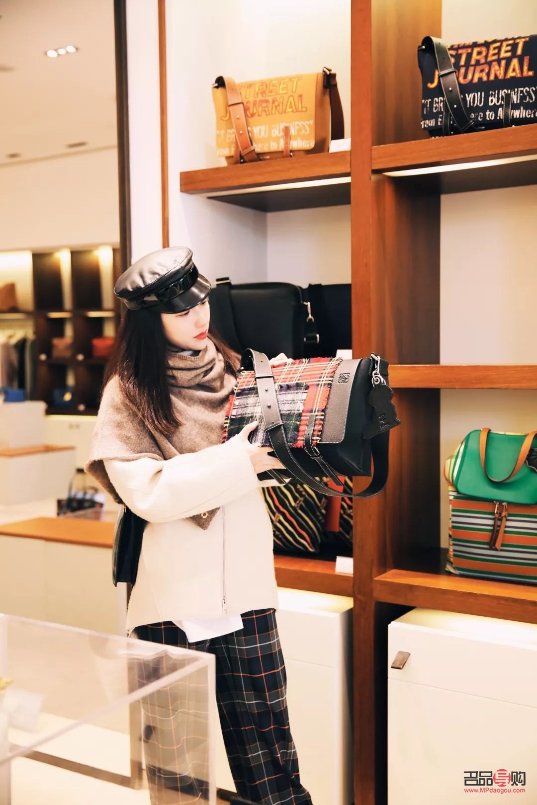 <h3>如何巧妙挑选并赠送女孩心仪的礼物</h3>