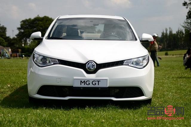 <h3>精心策划，温馨呈现——为女友挑选完美礼物的指南</h3>