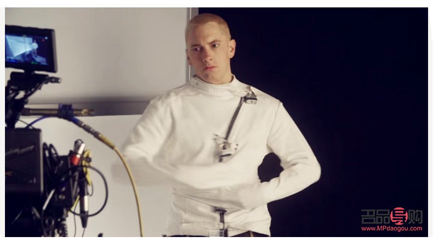 <h3>眼睛凸出来怎么治：了解成因，寻求专业治疗</h3>