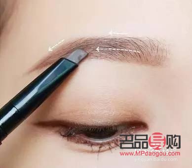 如何画出完美彩妆(如何画出完美彩妆的感觉)