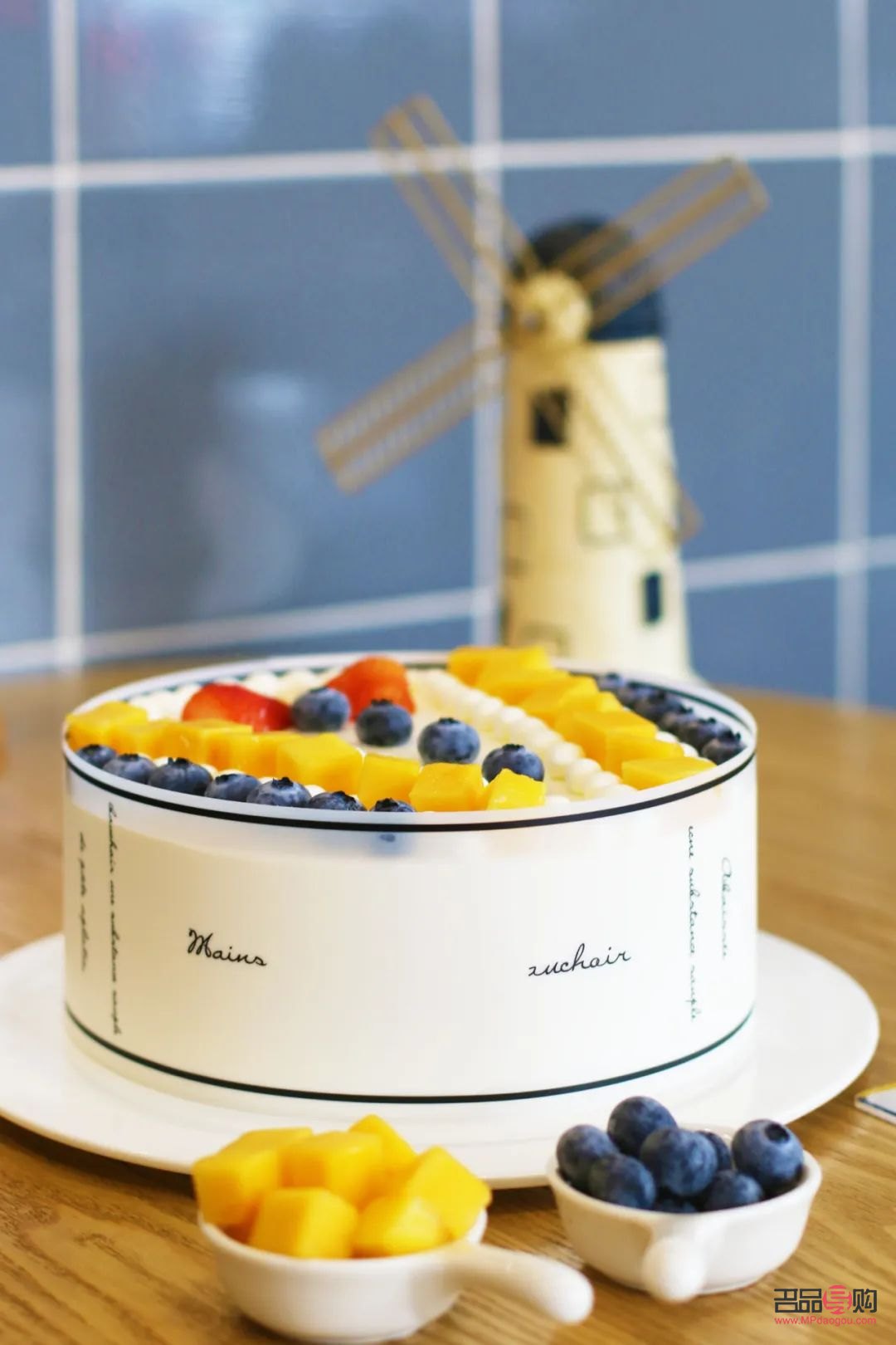 给老男孩送什么礼物好(给老男孩送什么礼物好呢)