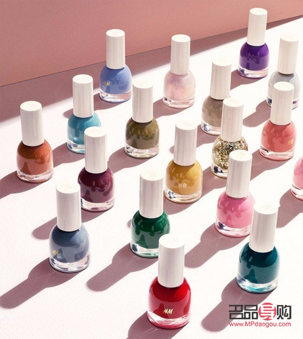 <h3>彩妆碎了怎么复原？教你轻松修复破碎彩妆</h3>