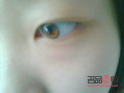 介于杏眼和丹凤眼之间是什么眼(介于杏眼和丹凤眼之间是什么眼型)