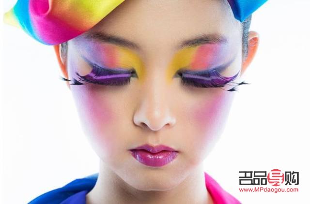 如何融合彩妆(彩妆如何搭配)