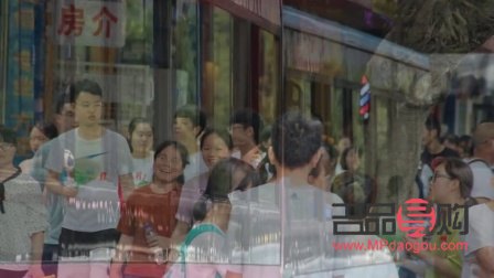 卖菜的过年发什么礼物(卖菜的过年发什么礼物好)