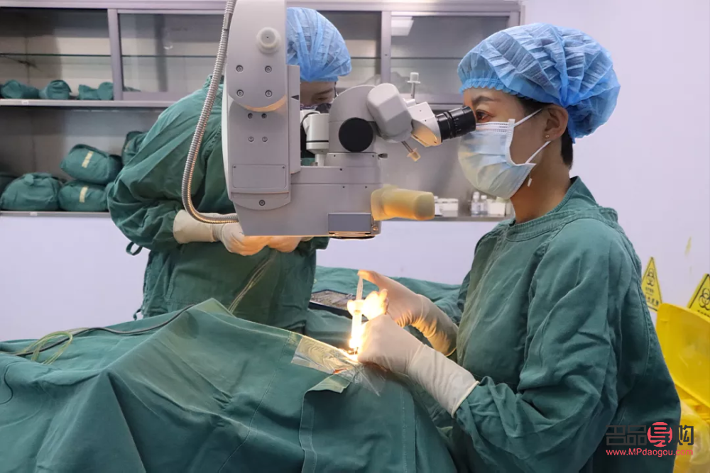 对眼矫正手术多少钱22岁(对眼矫正手术价格)