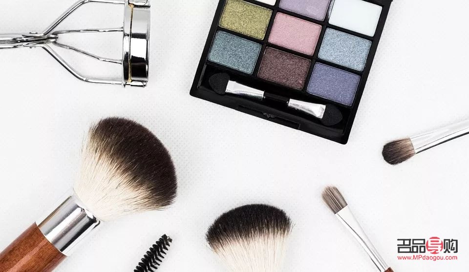 怎么快速成交彩妆(怎么快速成交彩妆产品)