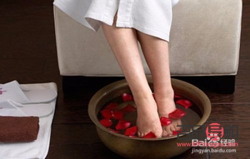 <h3>泡脚后的身体护理之道</h3>