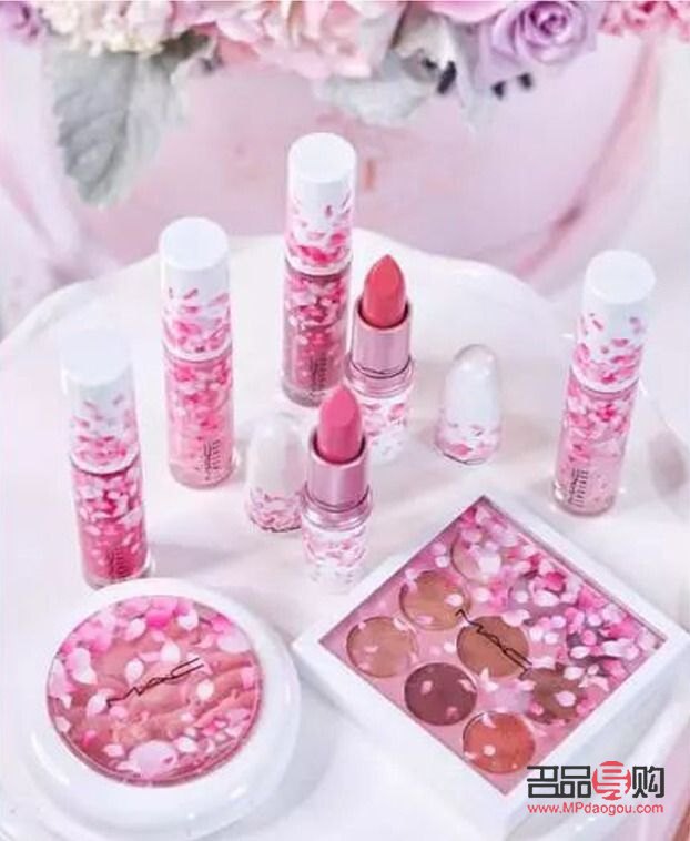 如何画夸张彩妆(如何画夸张彩妆好看)