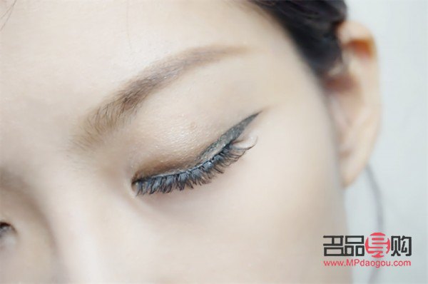 眼妆的正确步骤视频讲解图片(眼妆的正确步骤视频讲解图片) 眼妆的正确步骤视频讲解图片(眼妆的正确步骤视频讲解图片)