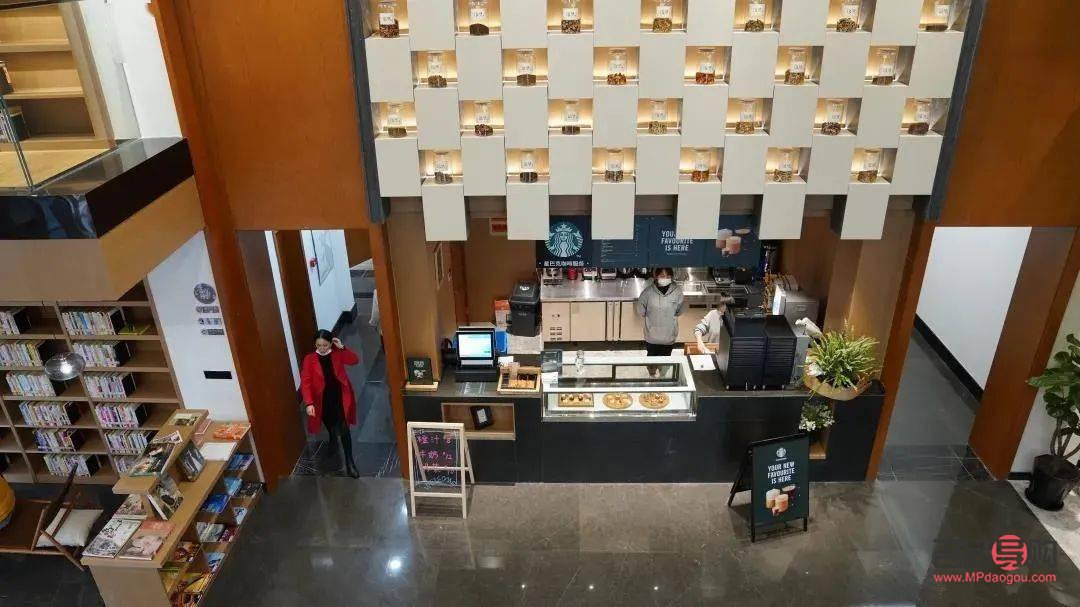 <h3>彩妆展柜装饰指南</h3>