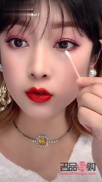 怎么化好彩妆视频(怎么化好彩妆视频教程)