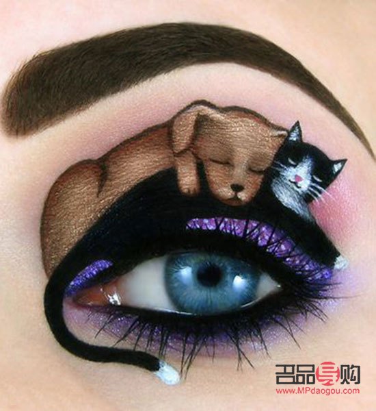 <h3>简单又漂亮的眼妆教程</h3>