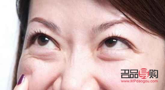 下眼袋处肿了像蚊子包有点疼(下眼袋处肿了像蚊子包有点疼怎么回事)
