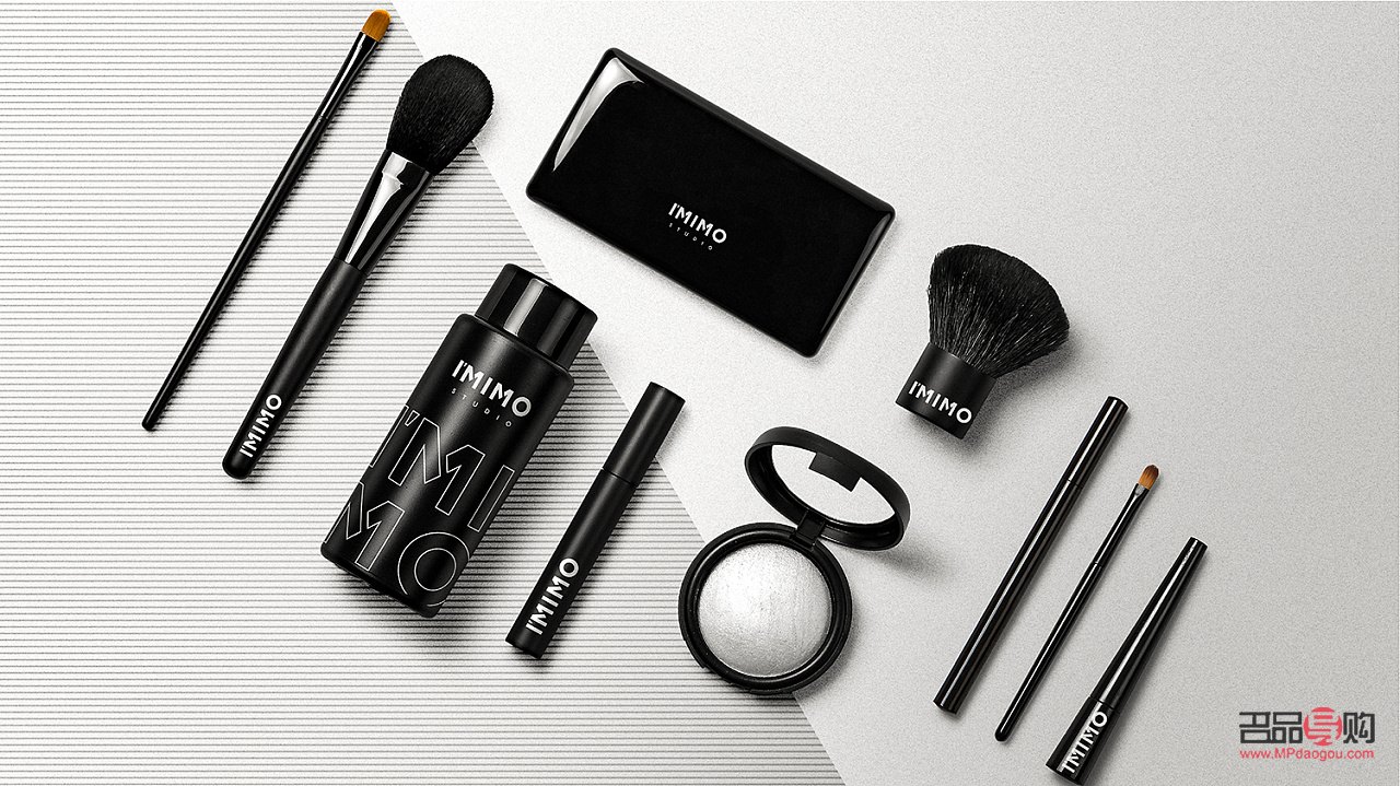 彩妆套装怎么喷水(彩妆套装怎么喷水的)