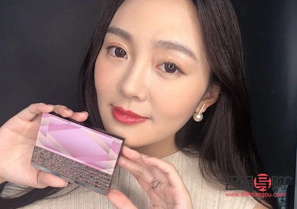 <h1>彩妆挑选全攻略：如何找到最适合你的彩妆产品？</h1>