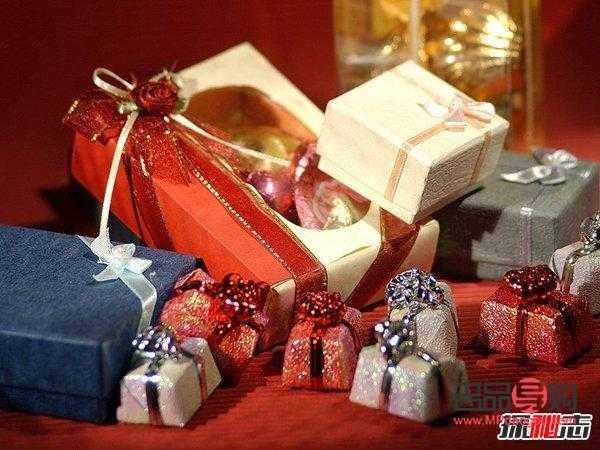 刚认识送什么礼物好(刚认识的女孩子送什么礼物好)