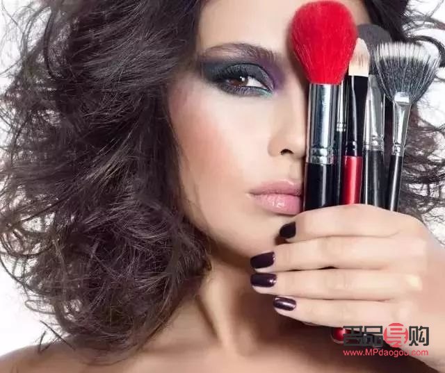 化彩妆怎么护肤(化彩妆怎么护肤效果好)