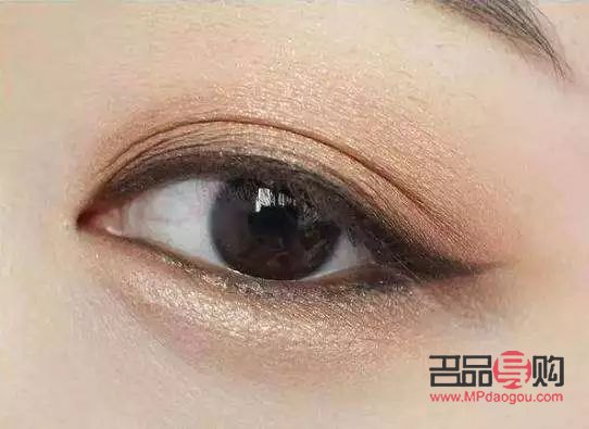 先画眼线还是先画眼影(先画眼线还是先画眼影?) 先画眼线还是先画眼影(先画眼线还是先画眼影?)