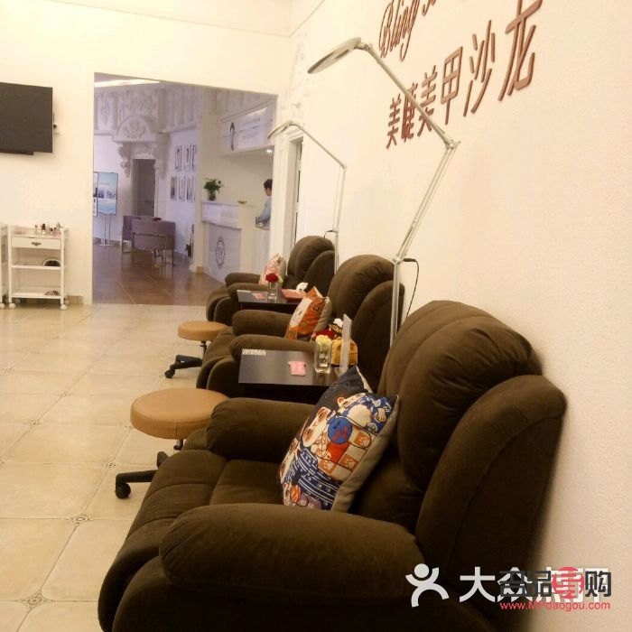 掌握家具美容技艺，开启家居美学之旅