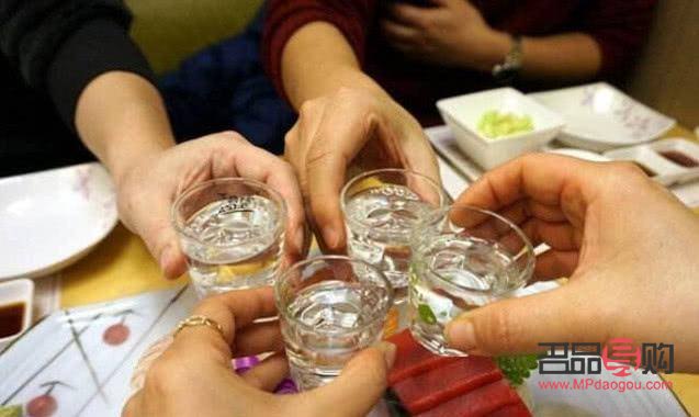 酒后应该怎么护理身体(酒后应该怎么护理身体健康)