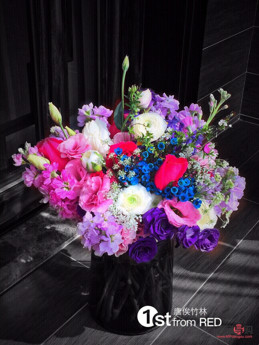 <h3>花束搭配的礼物创意大揭秘</h3>