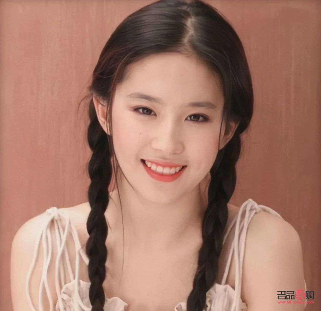 <h3>杏眼与丹凤眼的魅力交融</h3>