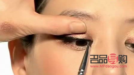画眼影的五种简单方法视频(画眼影的五种简单方法视频教程)