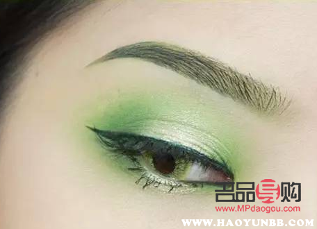 小孩子眼影怎么画好看(小孩子眼影怎么画好看又简单)