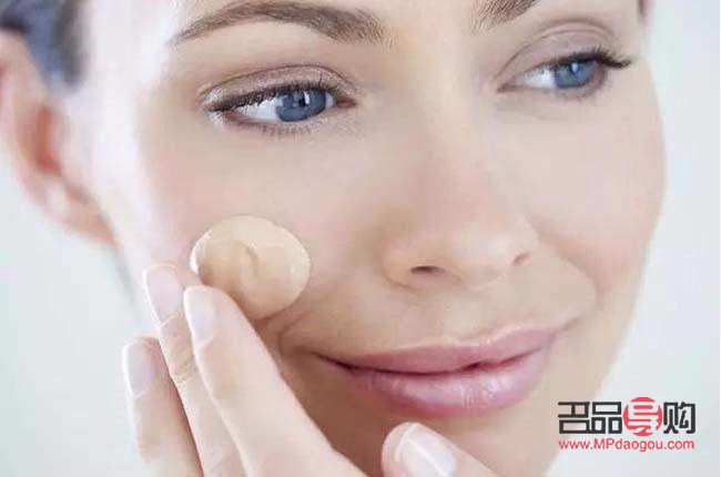 彩妆新手攻略：如何自己画彩妆