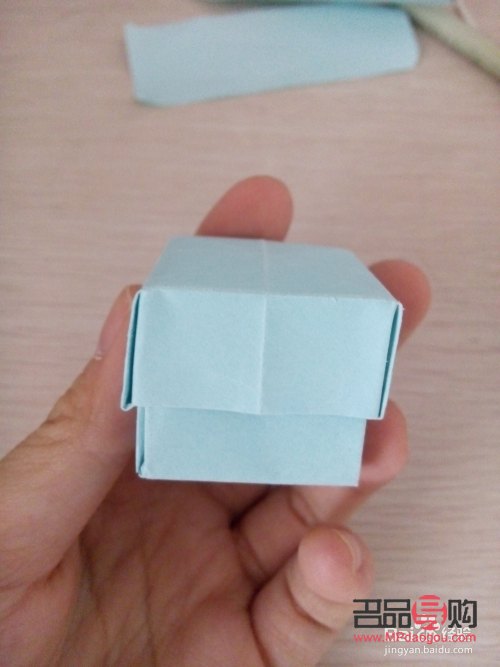 有盖子的礼物盒怎么折(有盖子的礼物盒怎么折纸)