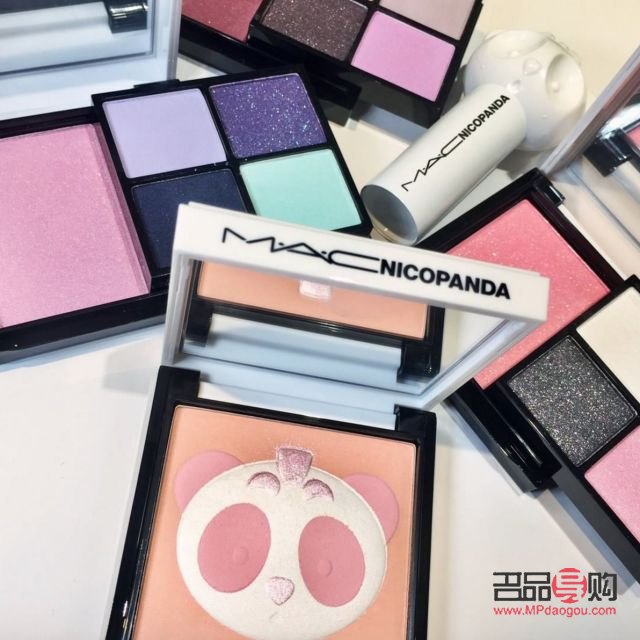 熊猫彩妆怎么混(熊猫彩妆怎么混用)