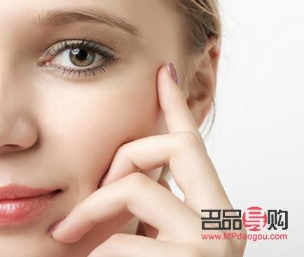 <h3>再清椿美容：专业护肤，焕发自然美</h3>