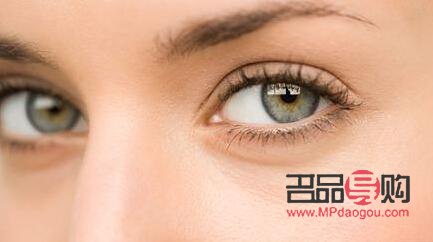 <h3>眼袋加泪沟综合手术多少钱？全面解析手术费用及影响因素</h3>