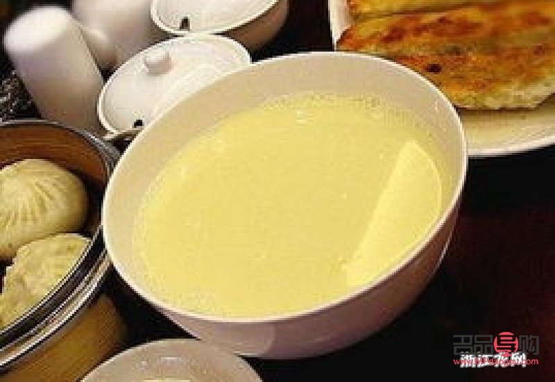 <h3>豆汁儿美容吗？探究豆汁儿的美容功效</h3>